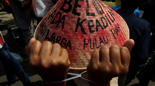 Tolak kriminalisasi nelayan, warga Pulau Pari geruduk PN Jakut