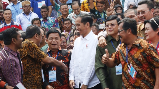 Jokowi terima kunjungan nelayan di Istana Negara