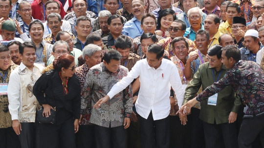 Jokowi terima kunjungan nelayan di Istana Negara