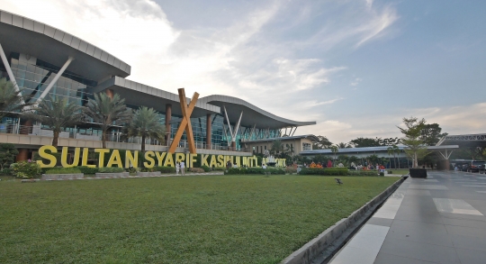 Bandara di Pekanbaru gunakan 3 bahasa, termasuk Melayu