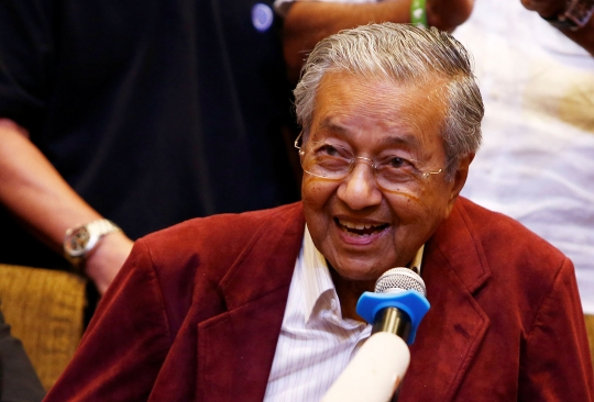 Semringah Mahathir Mohamad menangi pemilu Malaysia