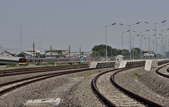 Depo Kereta Api Cipinang ditargetkan beroperasi Oktober 2018