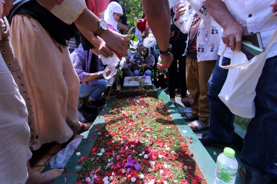 Tradisi ziarah kubur jelang Ramadan