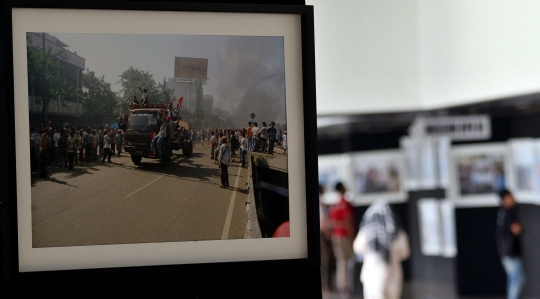 Mengenang 20 tahun tragedi Mei 1998 dalam bingkai foto