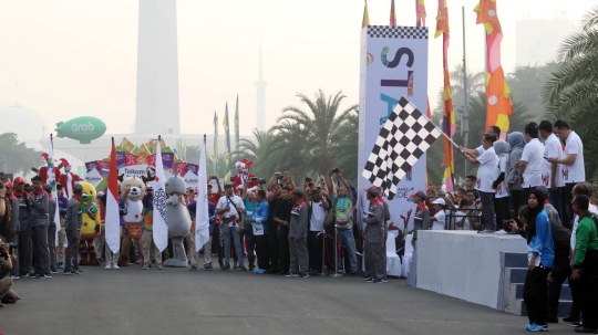 Jusuf Kalla lepas Parade Asian Games 2018 di Monas