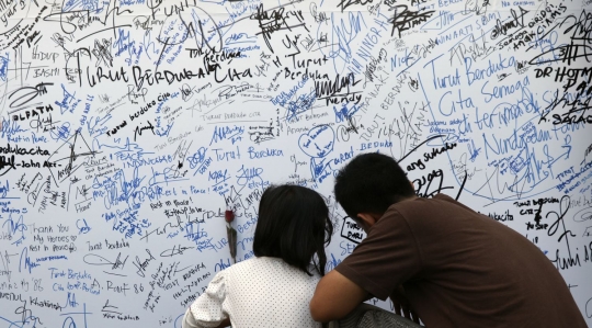 Pasca kerusuhan rutan teroris, warga beri tandatangan dukungan untuk Polri