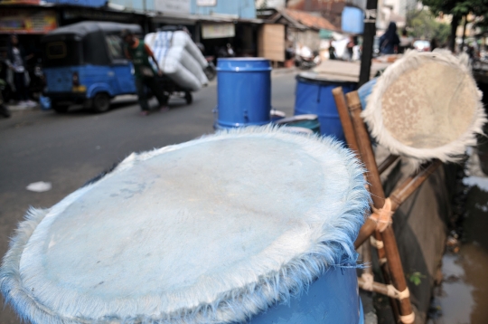 Berkah jelang Ramadan bagi pedagang beduk Tanah Abang