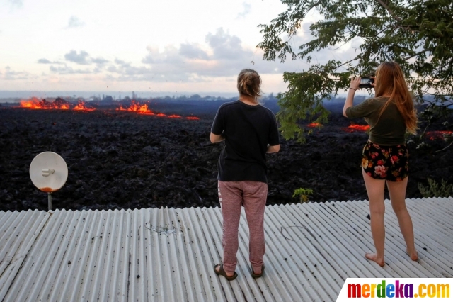 Foto : Memotret keindahan retakan lava Kilauea yang 