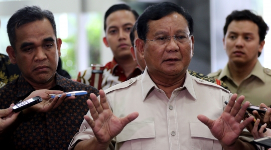 Prabowo Subianto temui kader Gerindra di DPR