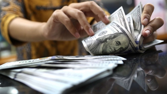 Rupiah kembali merosot hingga tembus Rp 14.130 per USD