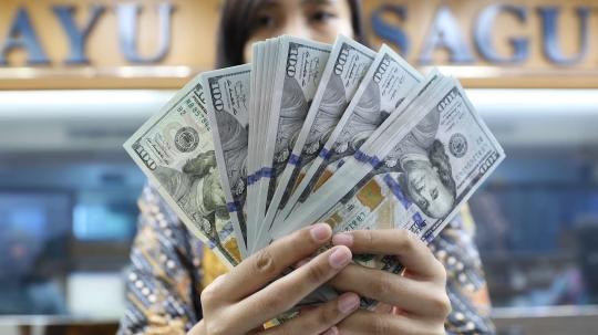 Rupiah kembali merosot hingga tembus Rp 14.130 per USD