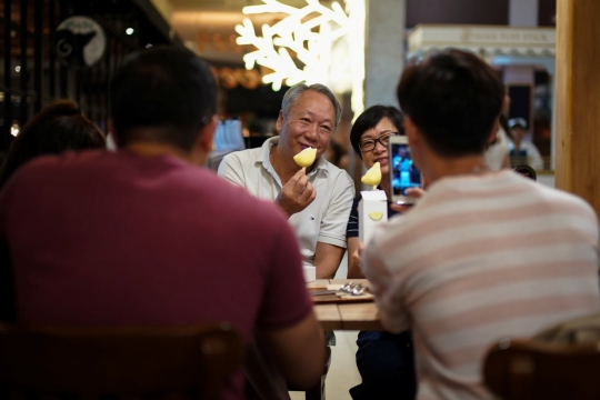 Cara orang Thailand nikmati kelezatan es durian di Kafe After You