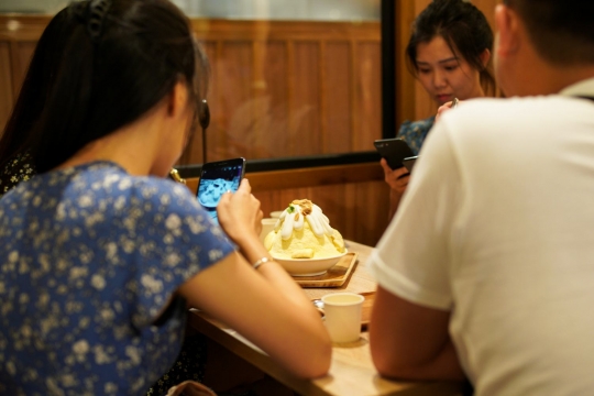 Cara orang Thailand nikmati kelezatan es durian di Kafe After You