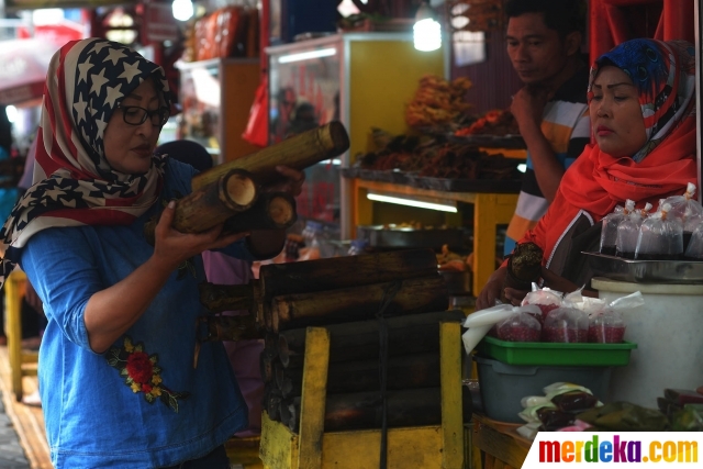 Foto : Berburu bubur kampiun untuk hidangan buka puasa di 