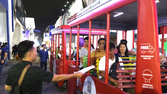 Ribuan pengunjung serbu Jakarta Fair 2018