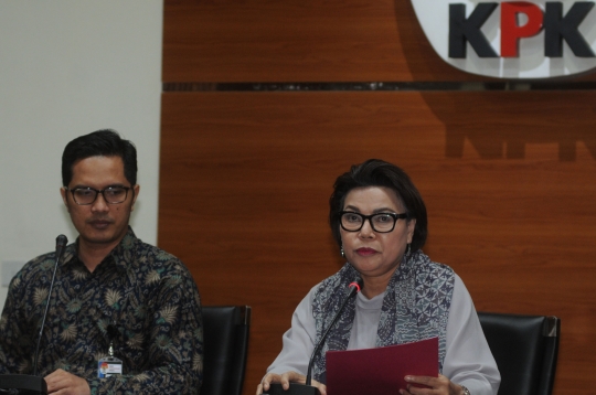 Ini gepokan uang hasil OTT KPK di Buton Selatan