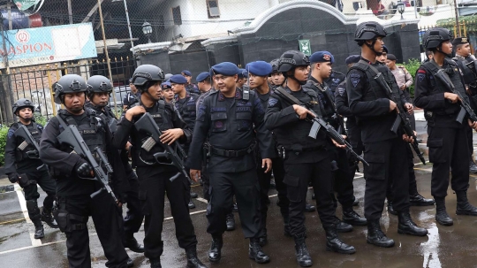 Polisi dan TNI jaga ketat sidang kasus teror bom Thamrin