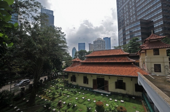 Mengunjungi masjid ratusan tahun terselip di antara gedung bertingkat Ibu Kota