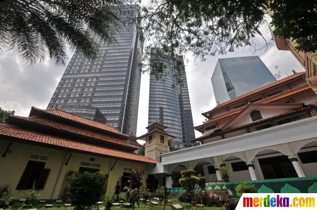 Foto : Mengunjungi masjid ratusan tahun terselip di antara 