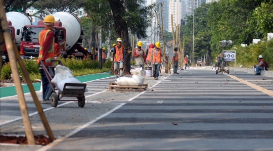 Jelang Asian Games, ini tampilan trotoar Jalan Gerbang Pemuda Senayan