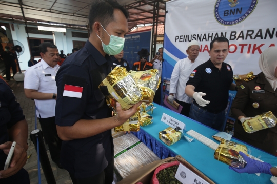 BNN musnahkan 68 kg katinon dan ribuan ekstasi