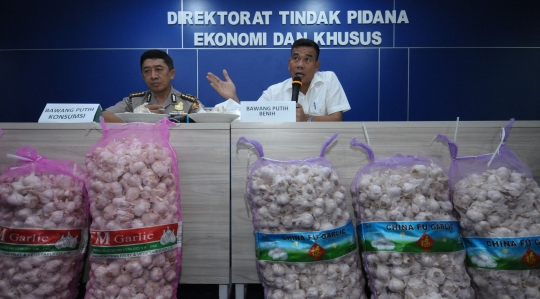 Polisi amankan 30.000 ton bawang putih impor