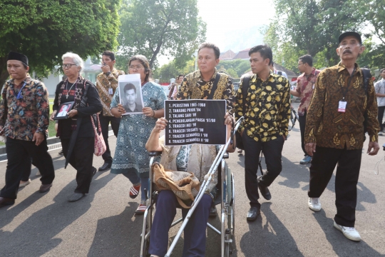 Keluarga korban HAM bertemu Jokowi setelah 11 tahun aksi di depan Istana