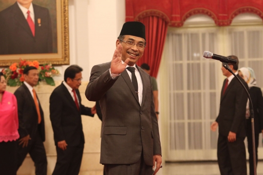 Jokowi lantik Yahya Cholil jadi Watimpres RI