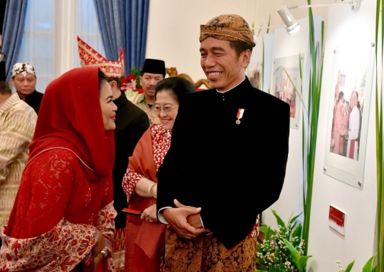 Keakraban Puti Guntur dan Jokowi saat peringatan Hari Lahir Pancasila
