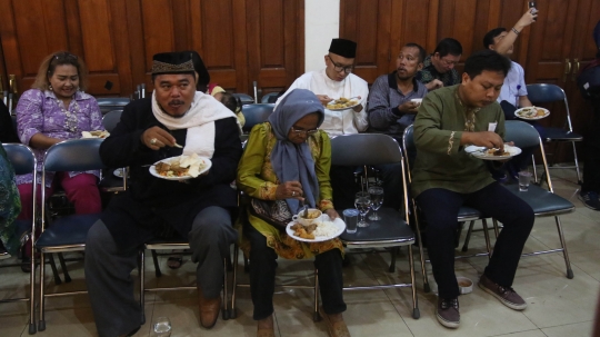 Kala umat Islam buka puasa bersama di Gereja Katedral