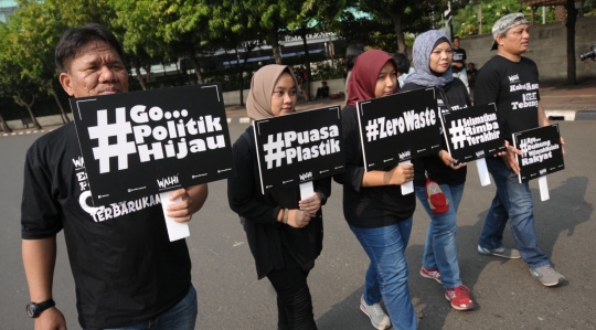 Aktivis Walhi ajak masyarakat kurangi penggunaan plastik di CFD