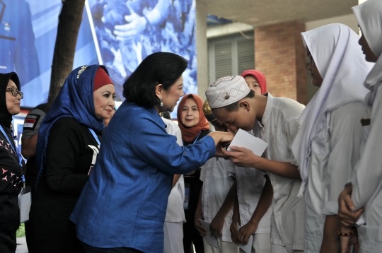 SBY resmikan Gerakan Pasar Murah Demokrat