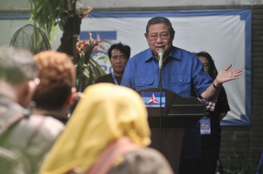 SBY resmikan Gerakan Pasar Murah Demokrat
