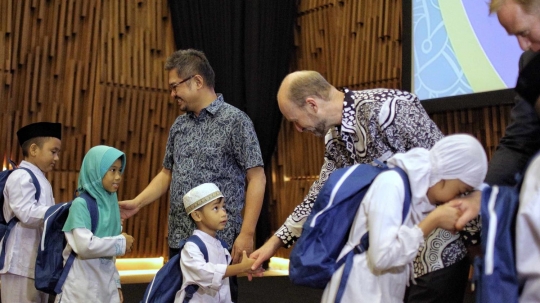 Emtek dan Kedubes Australia buka puasa bersama anak yatim