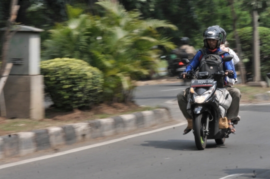 Pemudik motor mulai ramaikan jalur Kalimalang