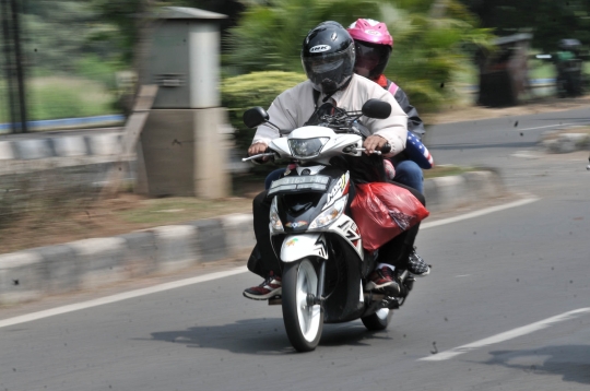 Pemudik motor mulai ramaikan jalur Kalimalang