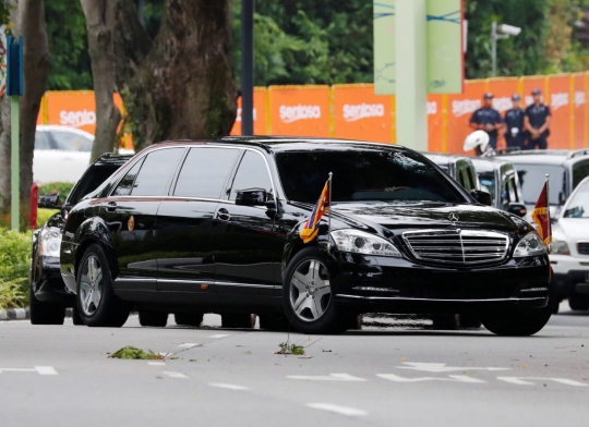Iring-iringan mobil Trump dan Kim Jong-un menuju pertemuan