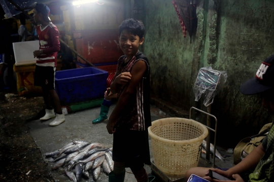 Potret buruh anak di Myanmar