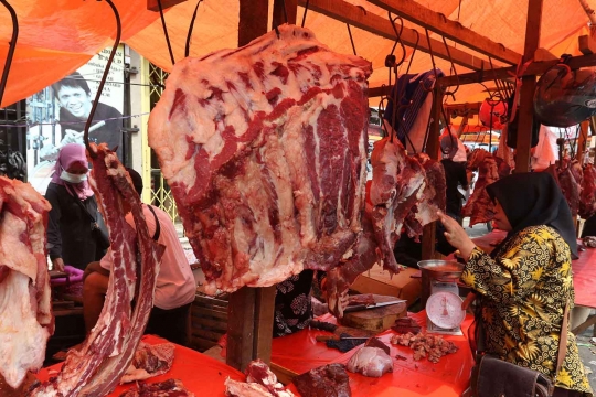 Jelang Lebaran pedagang daging musiman mulai ramai