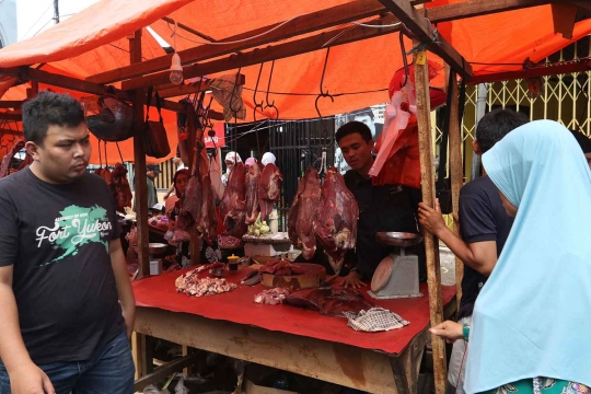 Jelang Lebaran pedagang daging musiman mulai ramai