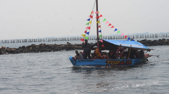 Habiskan libur Lebaran dengan perahu wisata Ancol