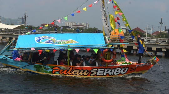 Habiskan libur Lebaran dengan perahu wisata Ancol