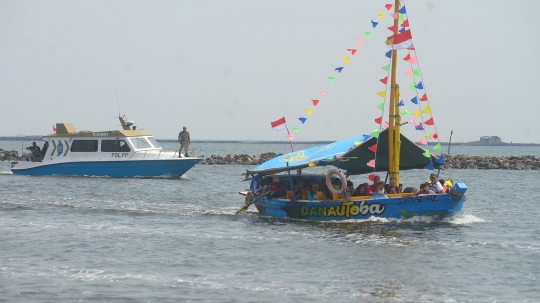 Habiskan libur Lebaran dengan perahu wisata Ancol