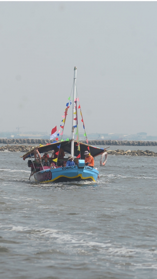 Habiskan libur Lebaran dengan perahu wisata Ancol