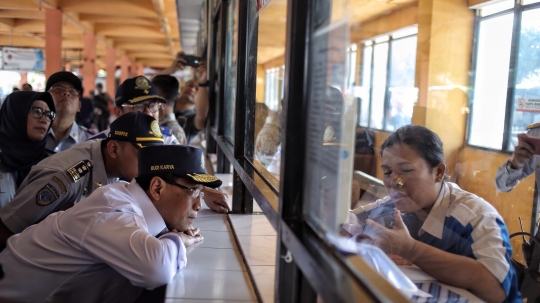 Menhub Budi tinjau kesiapan Terminal Kampung Rambutan hadapi arus balik Lebaran