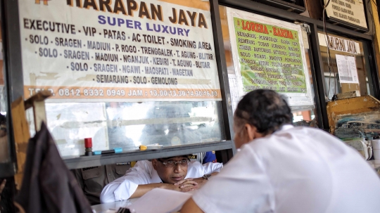 Menhub Budi tinjau kesiapan Terminal Kampung Rambutan hadapi arus balik Lebaran