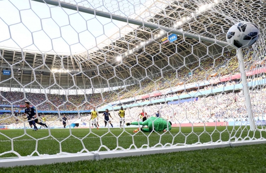 Jepang taklukan Kolombia 2-1