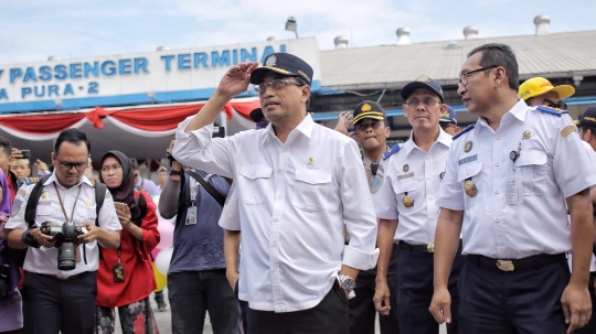 Menhub sambut kedatangan pemudik gratis kapal laut