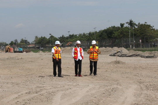 Jokowi tinjau proyek runway 3 Bandara Soekarno-Hatta