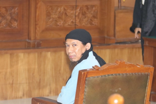 Terdakwa bom Thamrin jalani sidang vonis